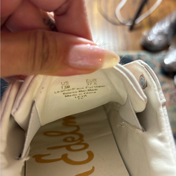 Sam Edelman white pompom sneakers size 7.5 - Picture 5 of 5